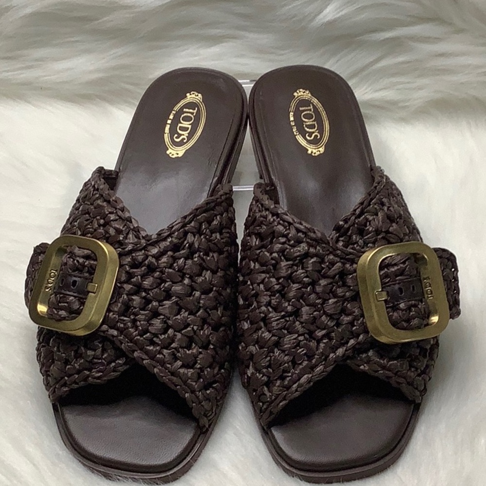 🤎LIKE NEW (w/ COA) TOD'S Brown Raffia Buckle Flat Sandals